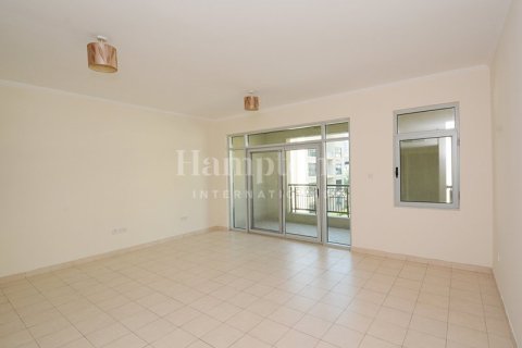 Apartment de 2 dormitorios en The Views 1, UAE No. 147986 4