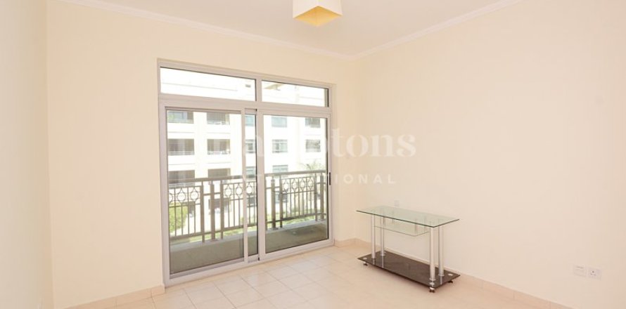Apartment de 2 dormitorios en The Views 1, UAE No. 147986