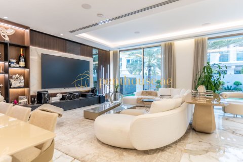 4 bedrooms Villa in Jumeirah Park, UAE No. 77746 6