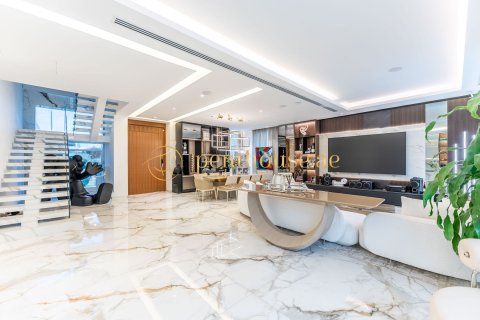 4 bedrooms Villa in Jumeirah Park, UAE No. 77746 3