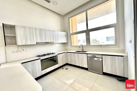 Villa de 5 dormitorios en Al Furjan, UAE No. 142463 6