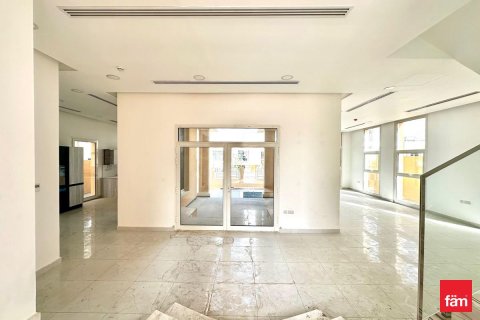 Villa de 5 dormitorios en Al Furjan, UAE No. 142463 3