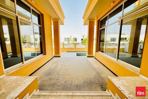 Villa de 5 dormitorios en Al Furjan, UAE No. 142463 24