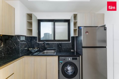 2 bedrooms Apartment in Dubai, UAE No. 165079 11