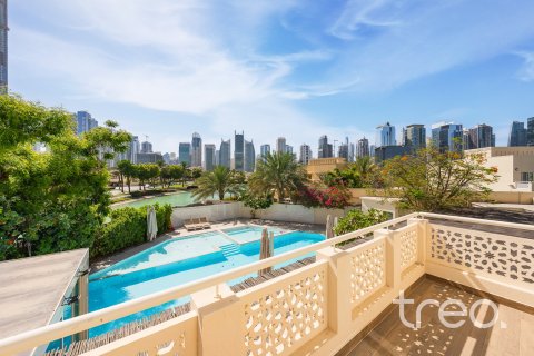 Villa de 6 chambres à Meadows, UAE No. 199178 17