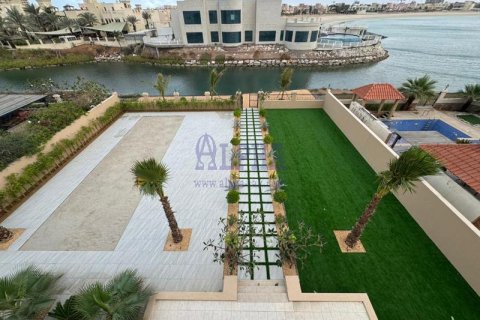 5 bedrooms Villa in Al Hamra Village, UAE No. 141715 4