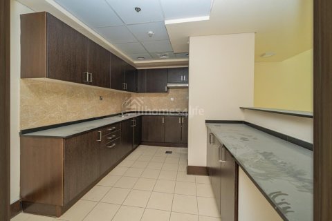 2 bedrooms Apartment in Dubai Residence Complex, UAE No. 141716 10