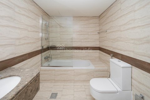 2 bedrooms Apartment in Dubai Residence Complex, UAE No. 141716 5