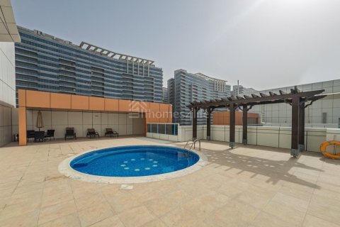 2 bedrooms Apartment in Dubai Residence Complex, UAE No. 141717