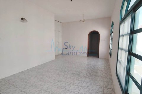 Villa de 6 dormitorios en Jumeirah, UAE No. 104440 5