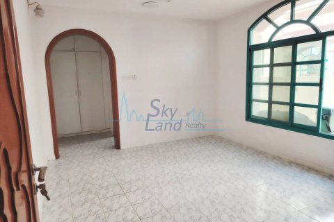 Villa de 6 dormitorios en Jumeirah, UAE No. 104440 9