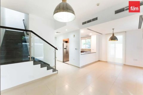 Townhouse de 4 dormitorios en Dubai, UAE No. 161532