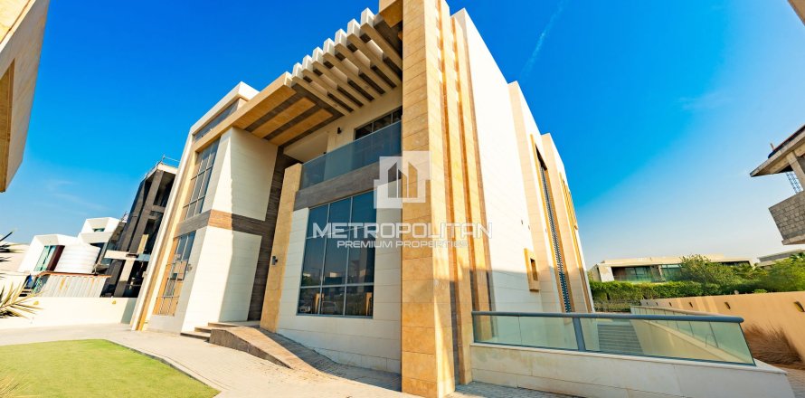 Villa de 5 dormitorios No. 129729