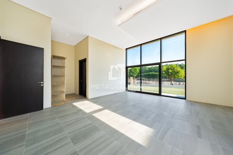 Villa de 5 dormitorios No. 129729 24