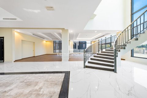 Villa de 5 dormitorios No. 129729 14