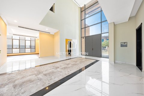 Villa de 5 dormitorios No. 129729 3