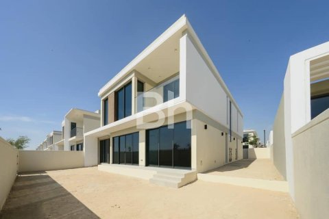 Villa de 4 dormitorios  No. 114685 25