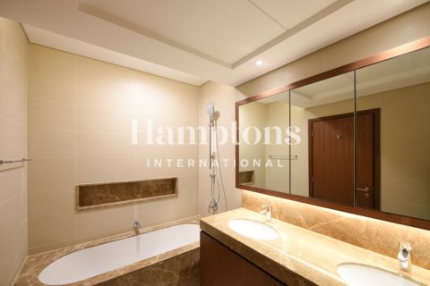 Appartement de 3 chambres à The Hills A, UAE No. 166811 5
