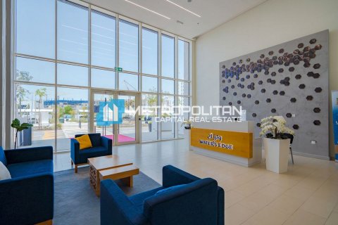 Apartment de 3 dormitorios en  Yas Island, UAE No. 105001 19