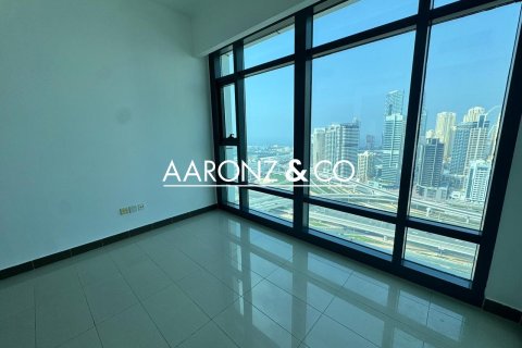 2 bedrooms Apartment in Jumeirah Lake Towers, UAE No. 144900 8