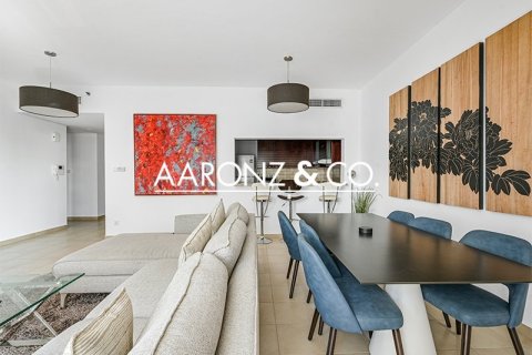 Apartment de 2 dormitorios en Marina Tower, UAE No. 144899 5