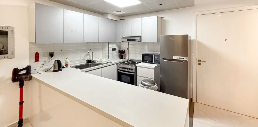 1 bedroom Apartment in Jumeirah Village Circle, UAE No. 195070