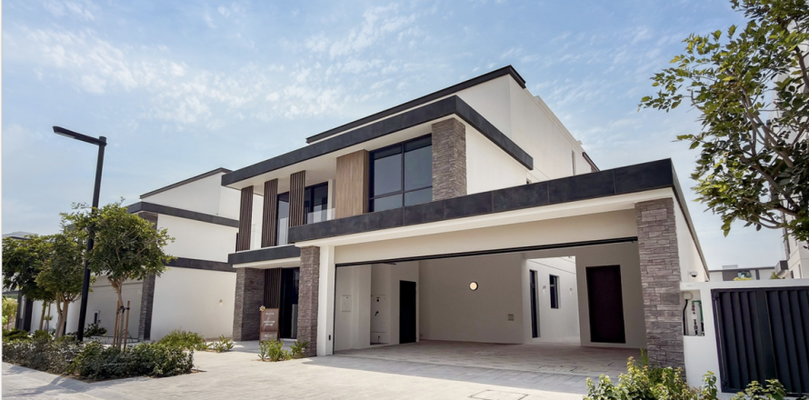 5 bedrooms Villa in Tilal Al Ghaf, UAE No. 195076