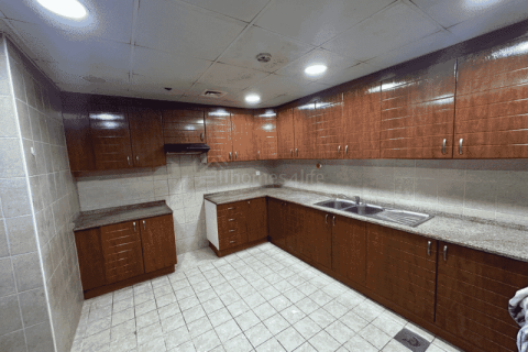 2 bedrooms Apartment in Jumeirah Lake Towers, UAE No. 140710 12