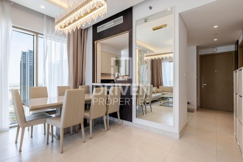 Apartment de 3 dormitorios en Creekside 18, UAE No. 30840 2
