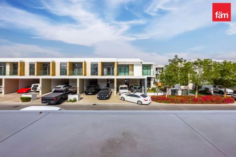 Villa de 3 dormitorios en Dubai, UAE No. 135869 11