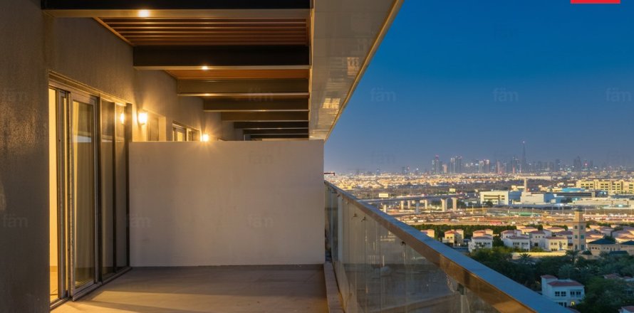 2 bedrooms Apartment in Dubai, UAE No. 135818