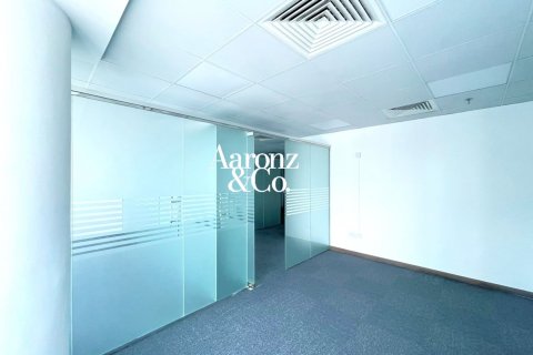 64m² Office in Business Bay, UAE No. 168363 4