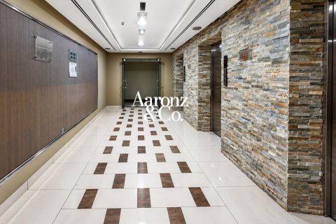 Офис 108м² в Джумейра Лейк Тауэрс, ОАЭ №168362 10