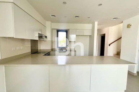 Townhouse de 4 dormitorios  No. 114163 11