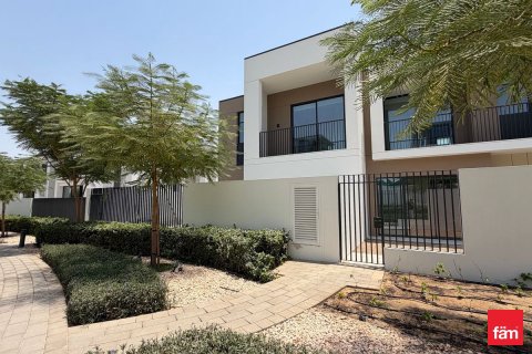 Townhouse de 4 dormitorios en Dubai, UAE No. 165972