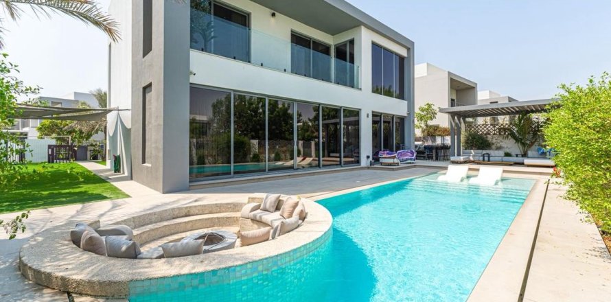 5 bedrooms Villa  No. 132203