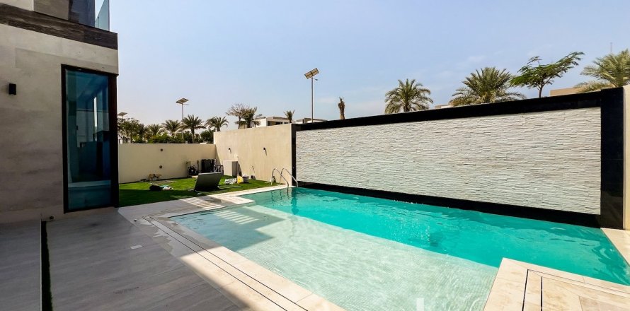 Villa de 5 dormitorios en Al Furjan, UAE No. 186612