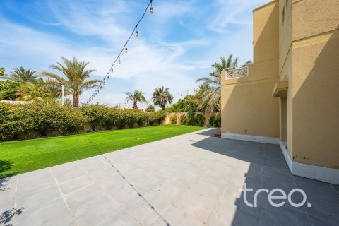 5 bedrooms Villa in Meadows, UAE No. 186609 17