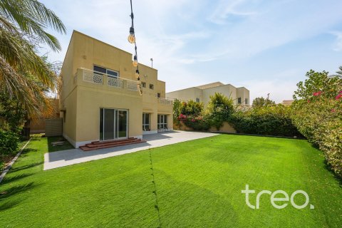 5 bedrooms Villa in Meadows, UAE No. 186609 20
