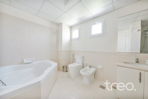 5 bedrooms Villa in Meadows, UAE No. 186609 13