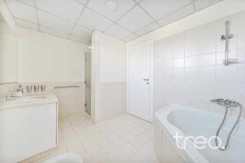 5 bedrooms Villa in Meadows, UAE No. 186609 16