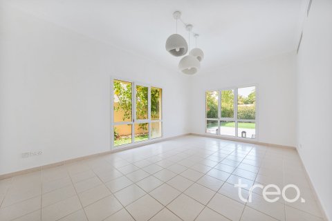 5 bedrooms Villa in Meadows, UAE No. 186609 4