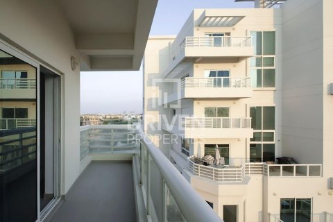 Дуплекс с 3 спальнями в Jumeirah Islands, ОАЭ №137896 3