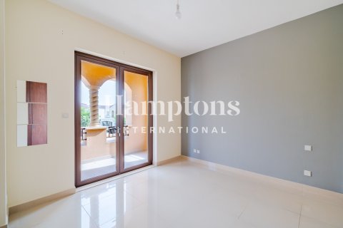 4 bedrooms Villa in Samara, UAE No. 131841 9