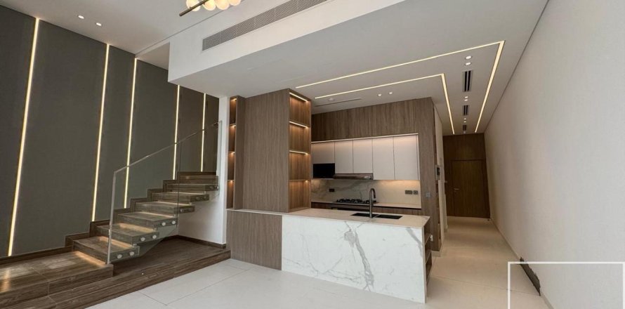 Таунхаус с 4 спальнями  №107922