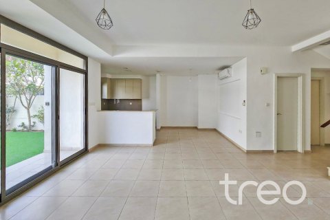 Villa de 3 dormitorios en Hayat Townhouses, UAE No. 206224 4