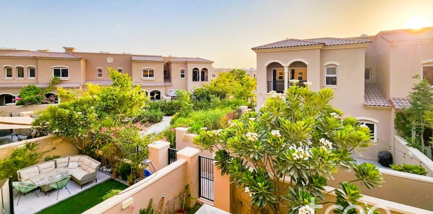 Townhouse de 3 chambres à Casa Dora, UAE No. 206225