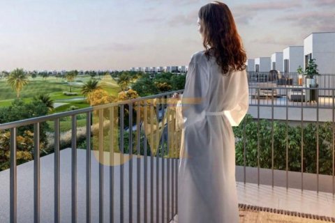 5 bedrooms Villa in Dubai, UAE No. 137221 4