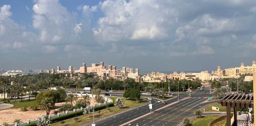 3 bedrooms Apartment in Umm Suqeim, UAE No. 137219