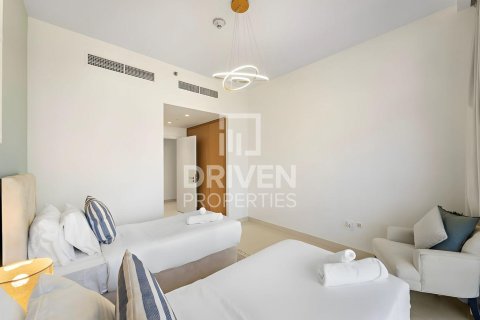 Apartment de 3 dormitorios en BLVD Crescent, UAE No. 83695 27